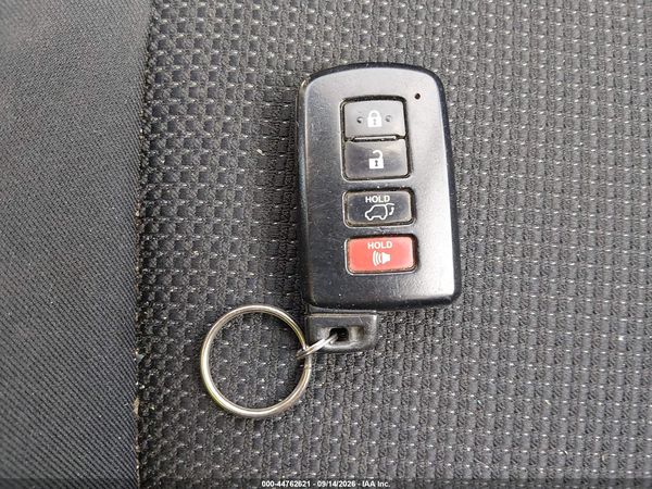 2018 TOYOTA RAV4 XLE