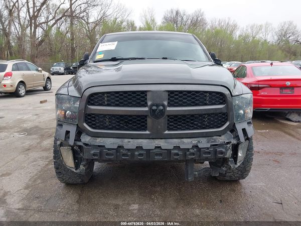 2019 RAM 1500 CLASSIC EXPRESS  4X4 6'4 BOX