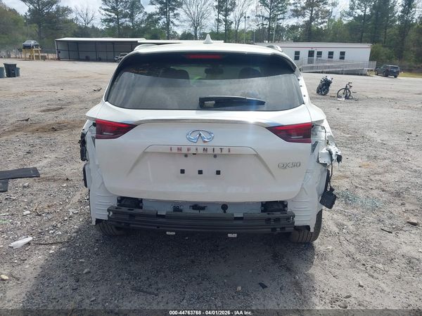 2021 INFINITI QX50 LUXE