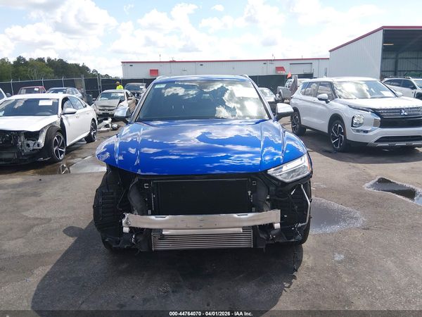 2022 AUDI SQ5