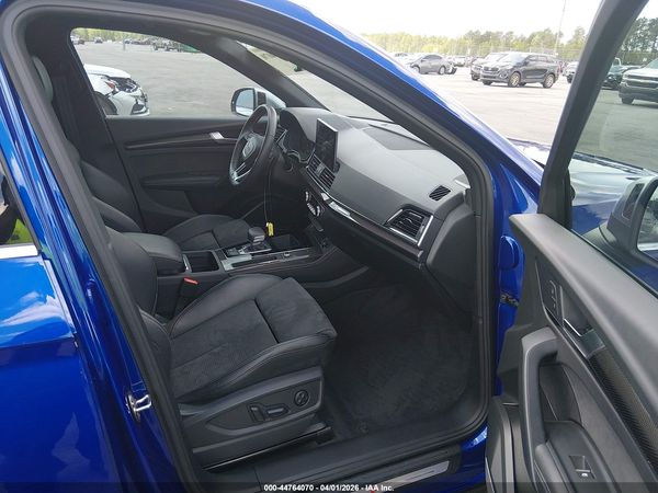 2022 AUDI SQ5