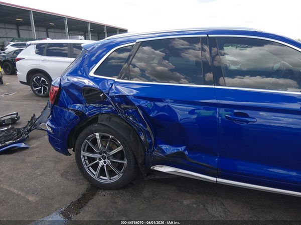 2022 AUDI SQ5