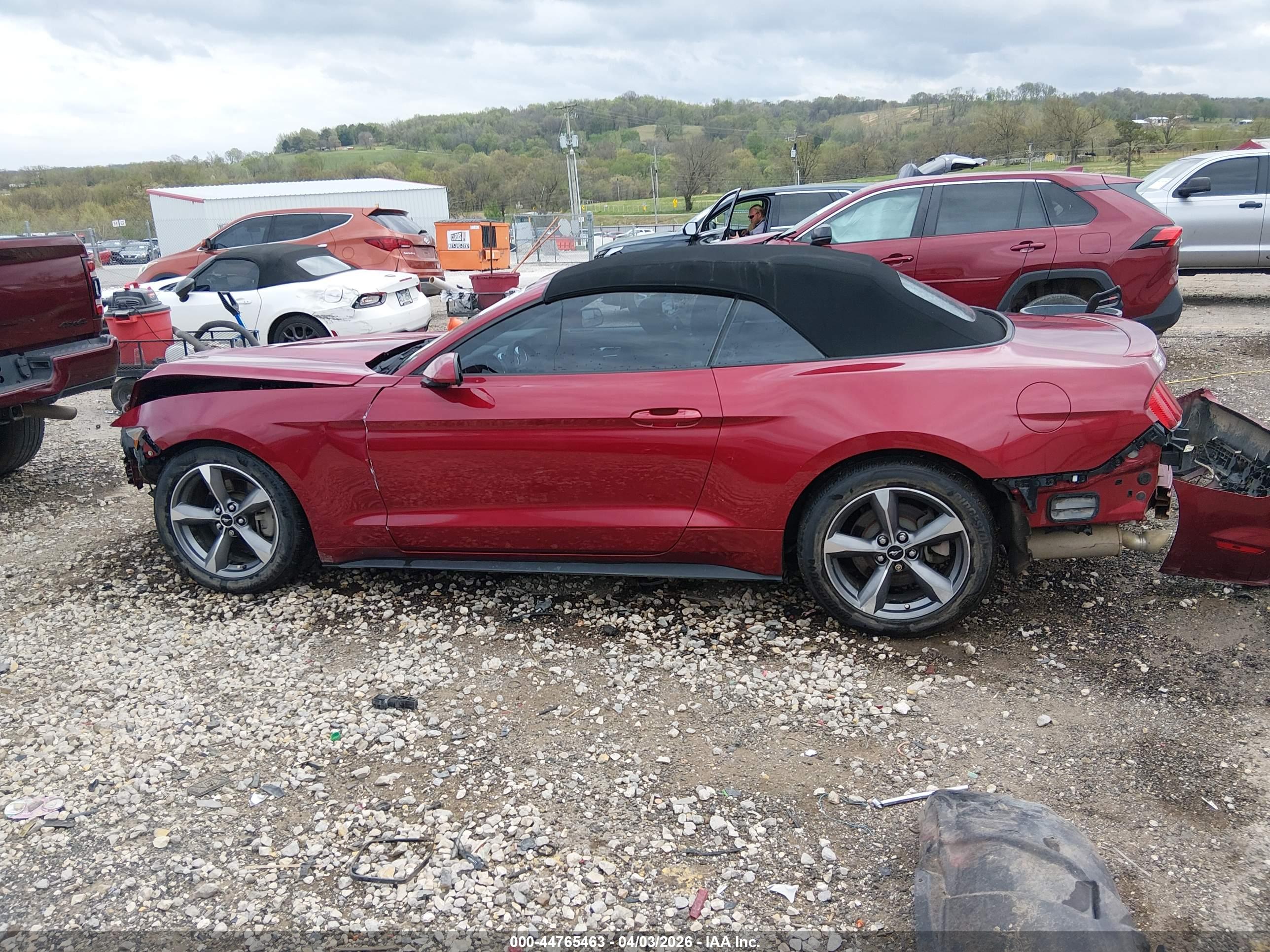 2017 FORD MUSTANG V6