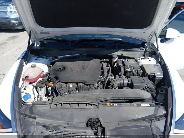 2023 HYUNDAI SONATA SE