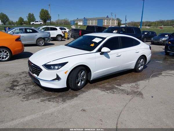 2023 HYUNDAI SONATA SE