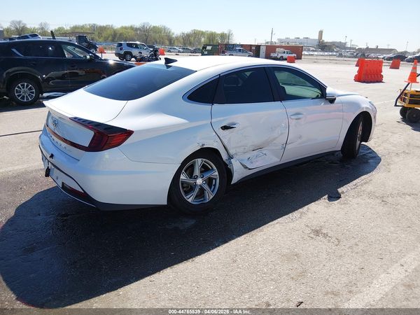 2023 HYUNDAI SONATA SE