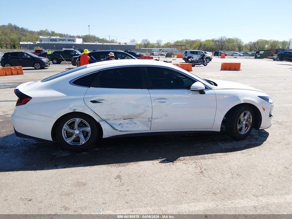 2023 HYUNDAI SONATA SE