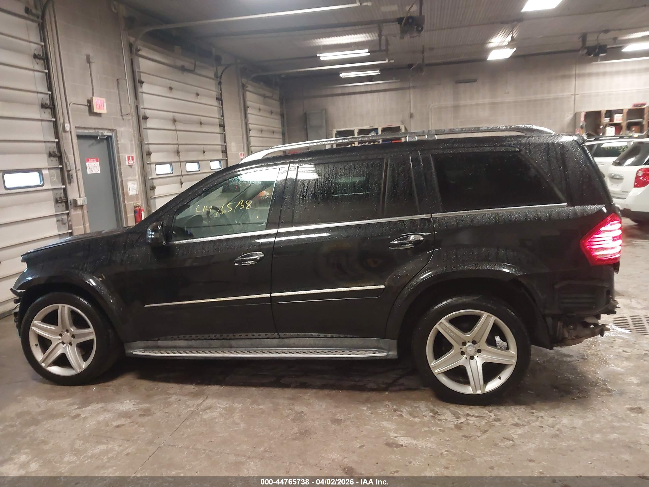 2011 MERCEDES-BENZ GL 550 GL550 4-MATIC