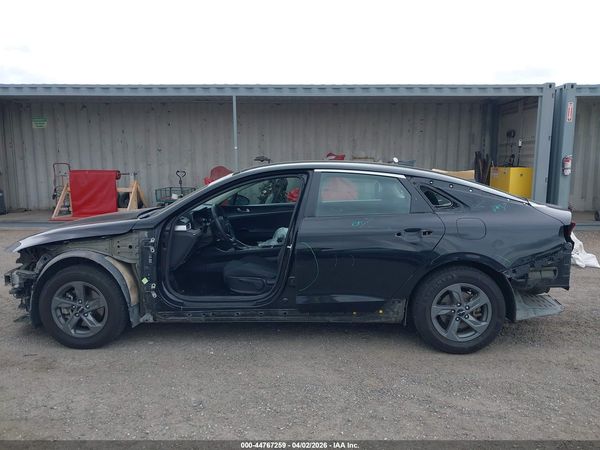 2022 KIA K5 LX