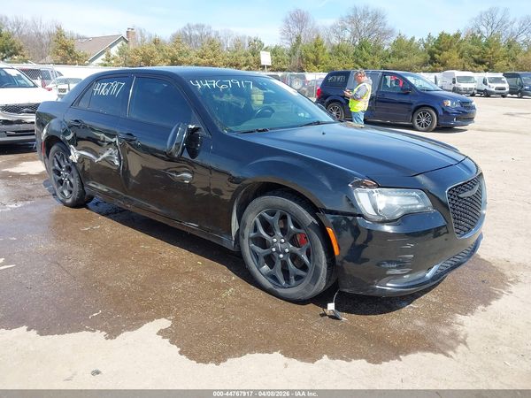 2016 CHRYSLER 300 300S — I1