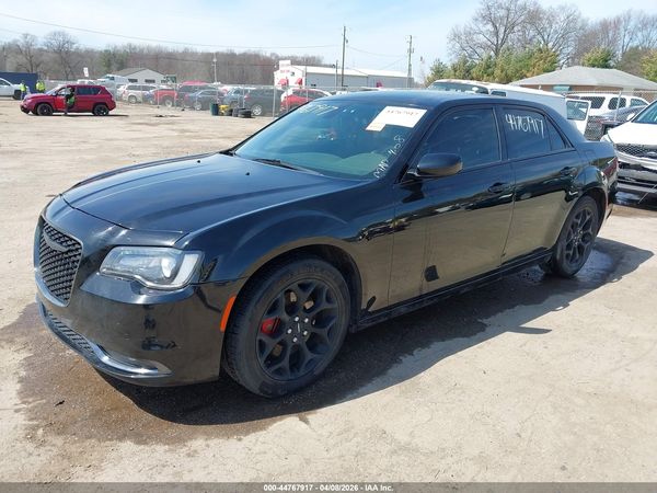 2016 CHRYSLER 300 300S — I2