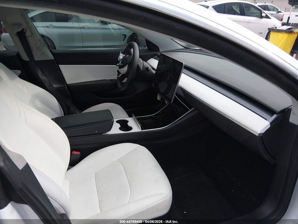 2018 TESLA MODEL 3 LONG RANGE/PERFORMANCE