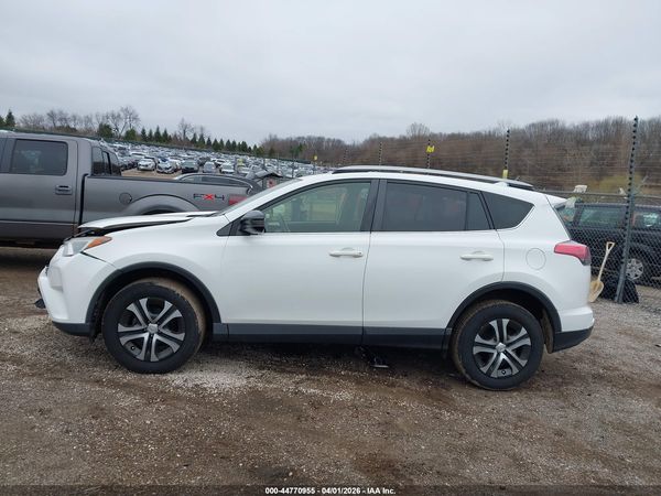 2017 TOYOTA RAV4 LE — I117