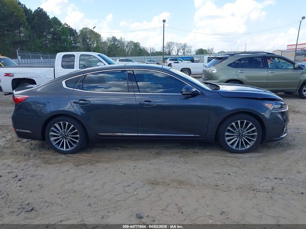 2018 KIA CADENZA PREMIUM