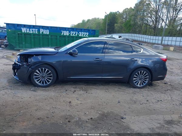 2018 KIA CADENZA PREMIUM