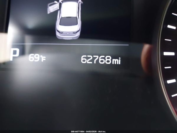 2018 KIA CADENZA PREMIUM