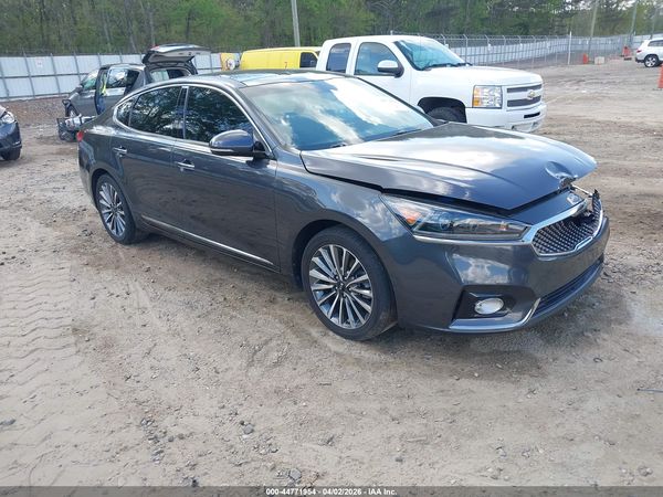 2018 KIA CADENZA PREMIUM