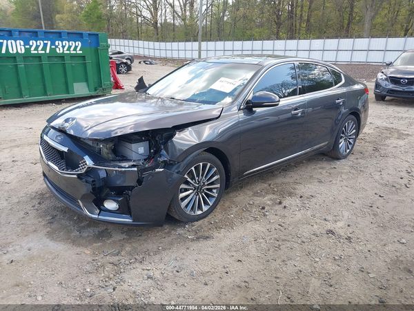 2018 KIA CADENZA PREMIUM