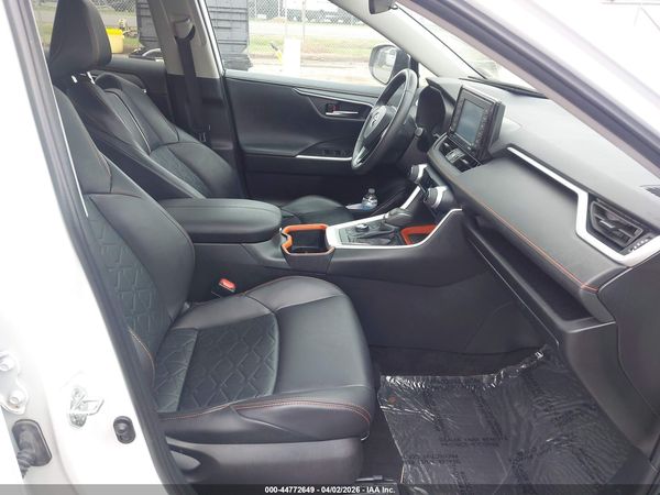 2022 TOYOTA RAV4 ADVENTURE
