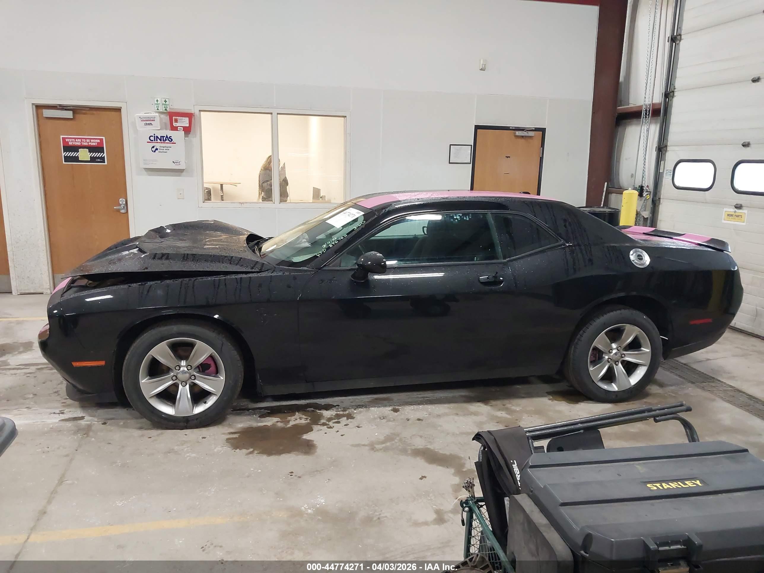 2020 DODGE CHALLENGER SXT
