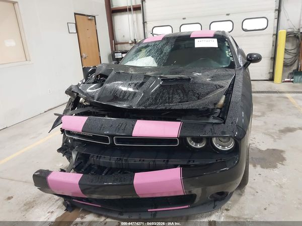 2020 DODGE CHALLENGER SXT