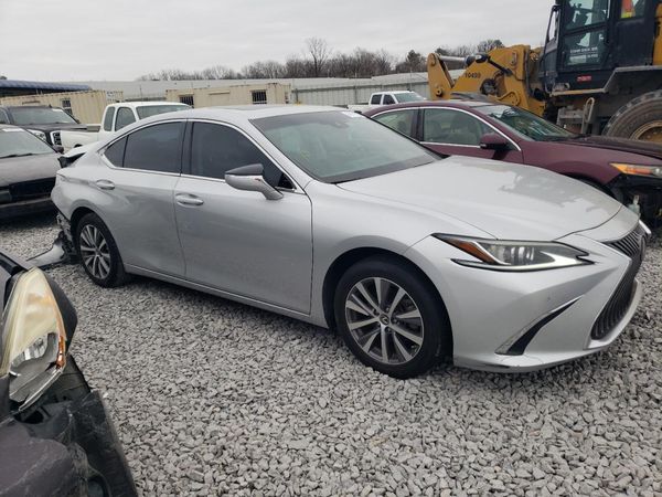 2019 LEXUS ES