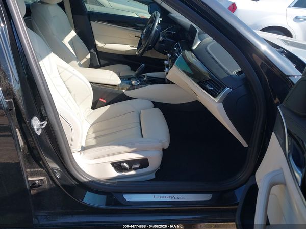 2020 BMW 530I