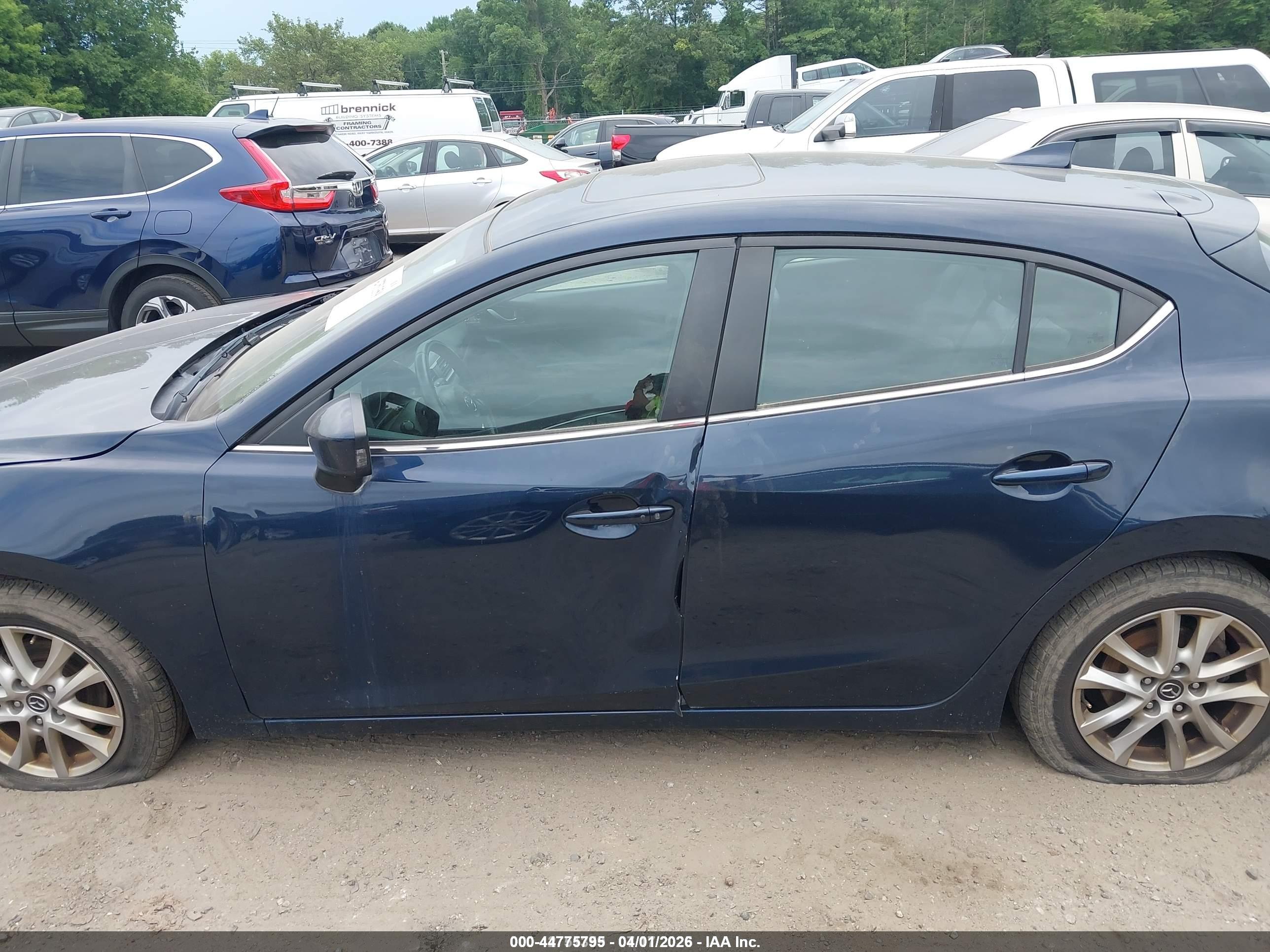 2016 MAZDA MAZDA3 I GRAND TOURING