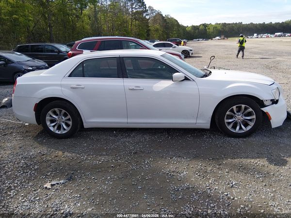 2016 CHRYSLER 300 LIMITED