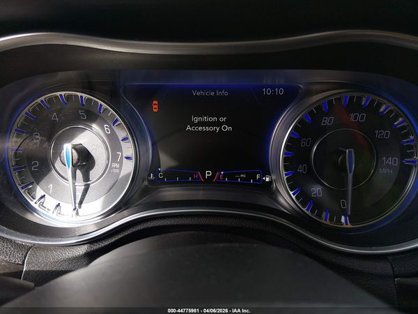 2016 CHRYSLER 300 LIMITED