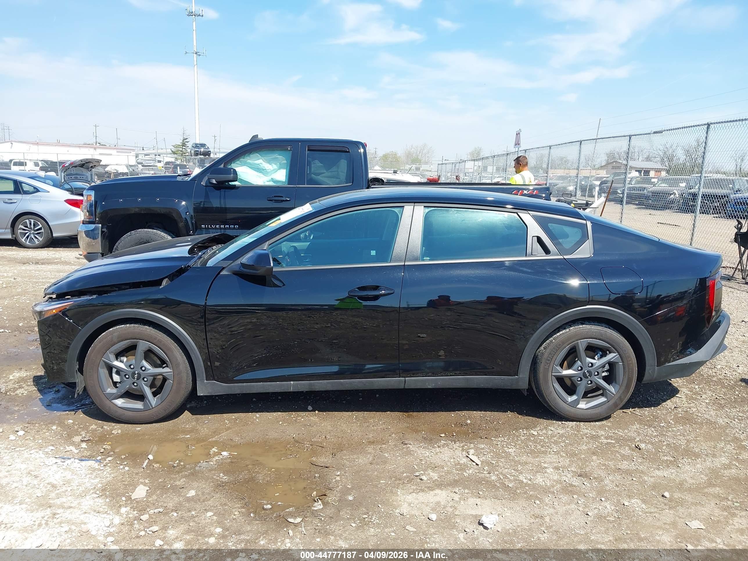 2025 KIA K4 LXS