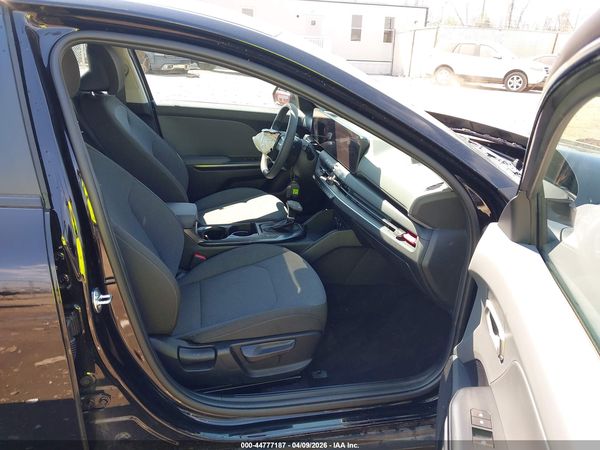 2025 KIA K4 LXS
