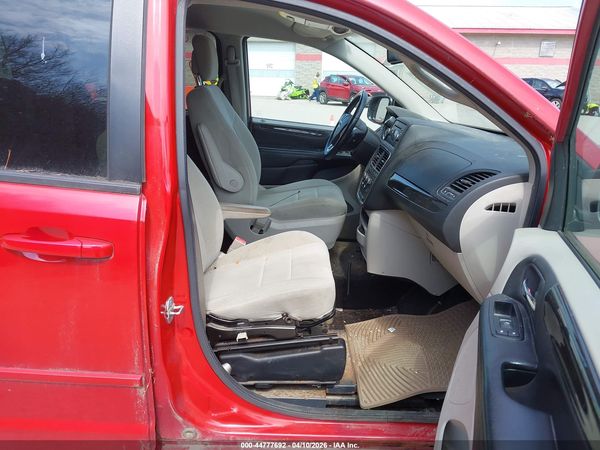 2013 DODGE GRAND CARAVAN SXT — I5
