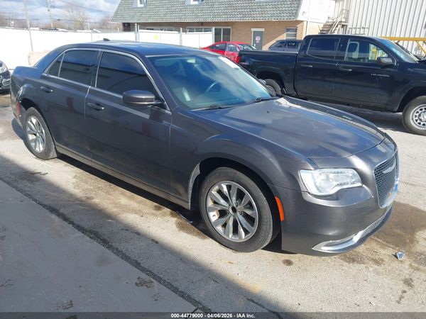 2015 CHRYSLER 300 LIMITED — I1