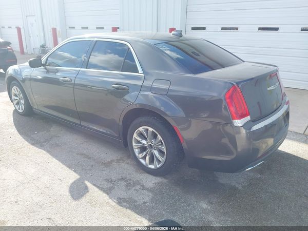 2015 CHRYSLER 300 LIMITED — I3