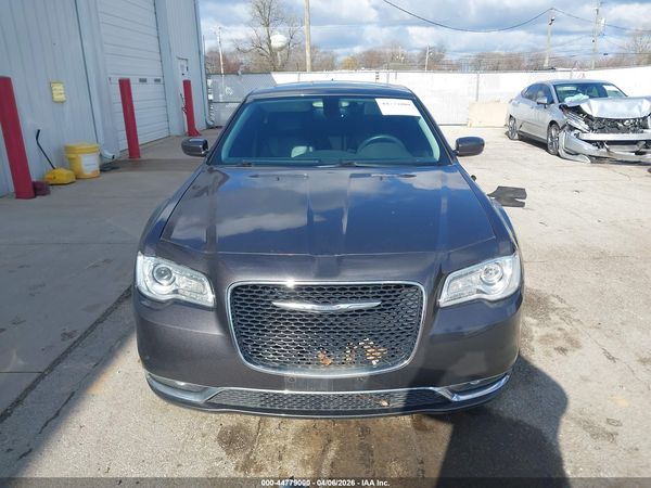 2015 CHRYSLER 300 LIMITED — I115