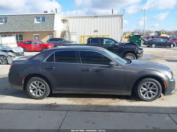 2015 CHRYSLER 300 LIMITED — I116