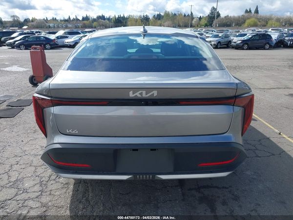 2025 KIA K4 LXS