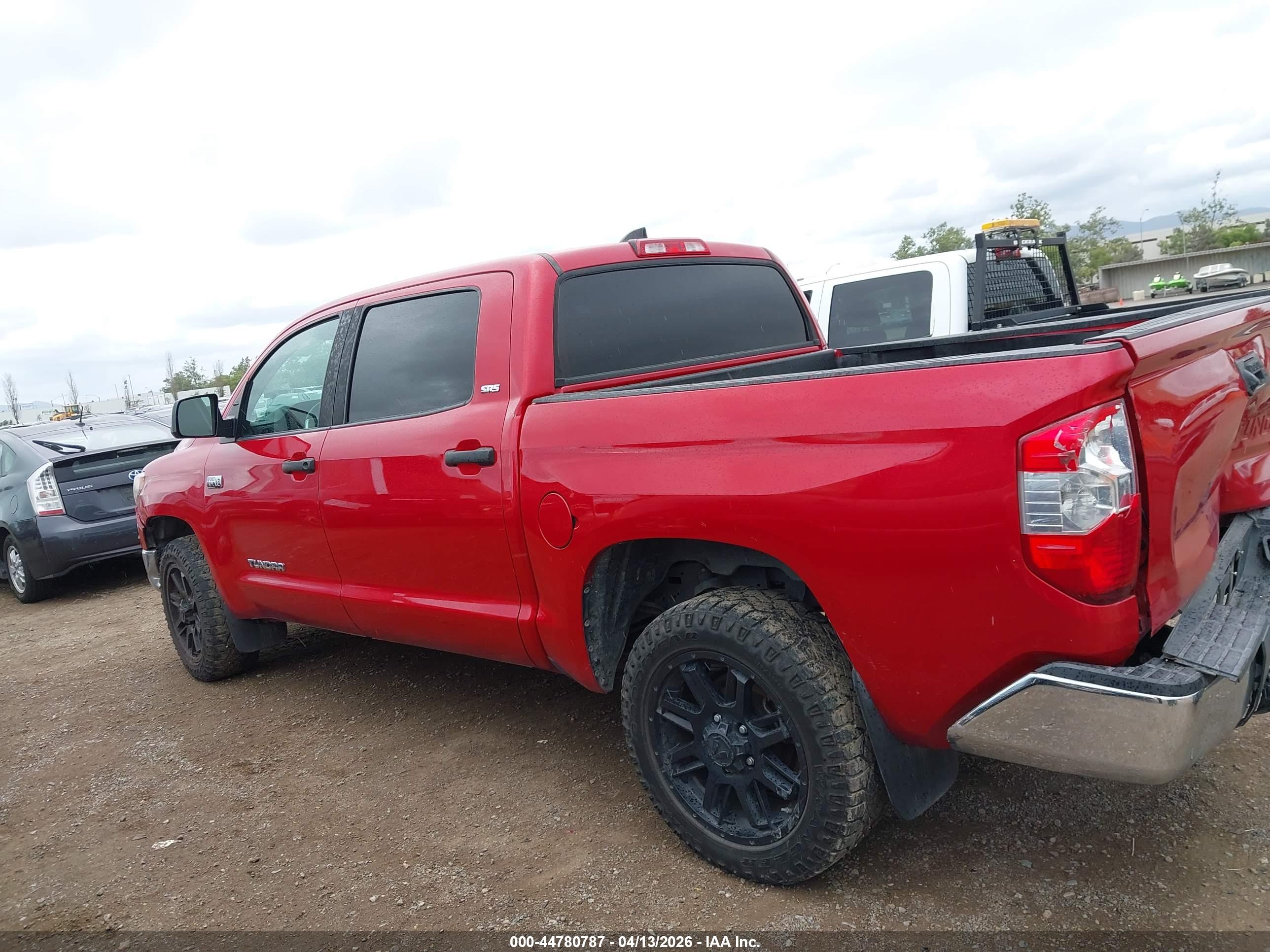 2020 TOYOTA TUNDRA SR5