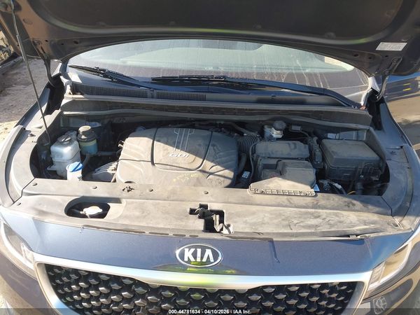 2017 KIA SEDONA LX