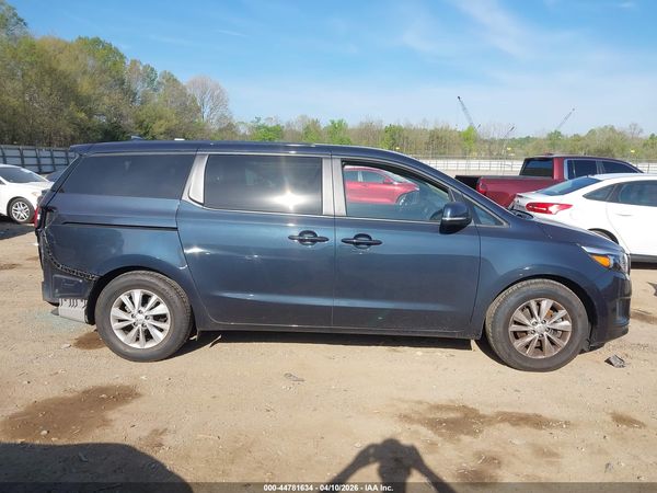2017 KIA SEDONA LX