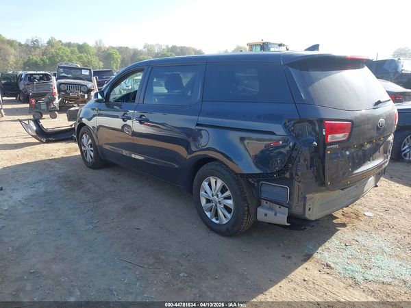 2017 KIA SEDONA LX
