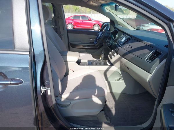 2017 KIA SEDONA LX