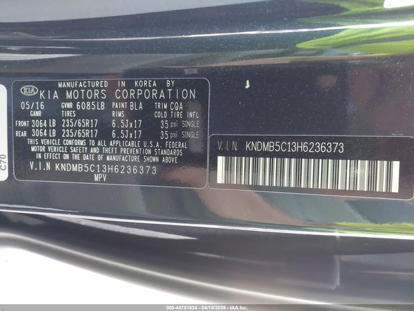 2017 KIA SEDONA LX