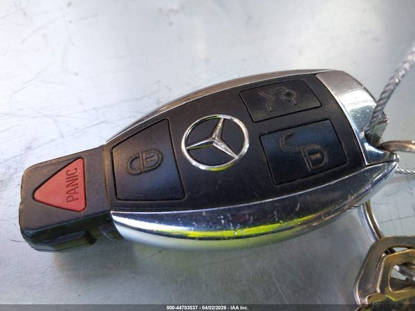 2015 MERCEDES-BENZ C 300