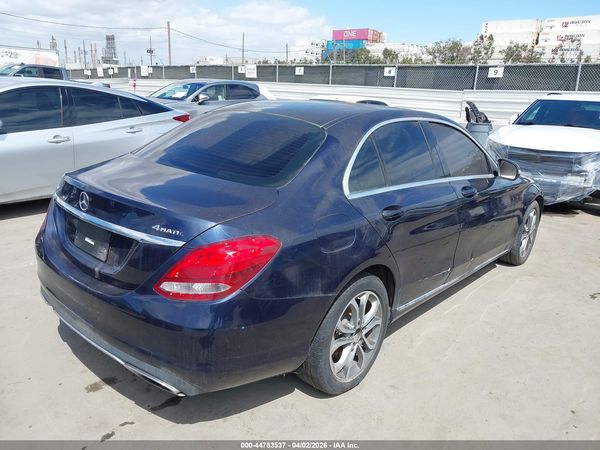 2015 MERCEDES-BENZ C 300