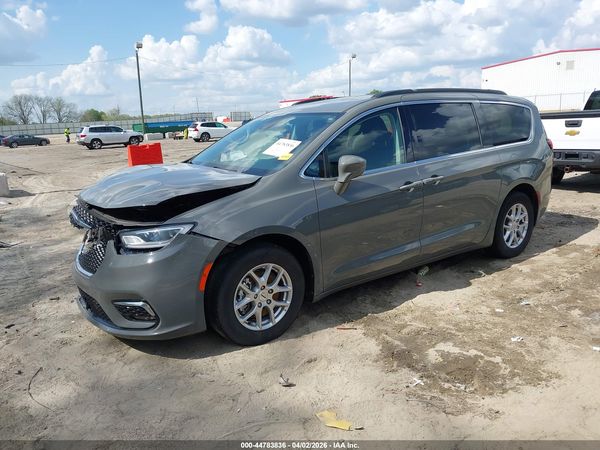 2022 CHRYSLER PACIFICA TOURING L — I2