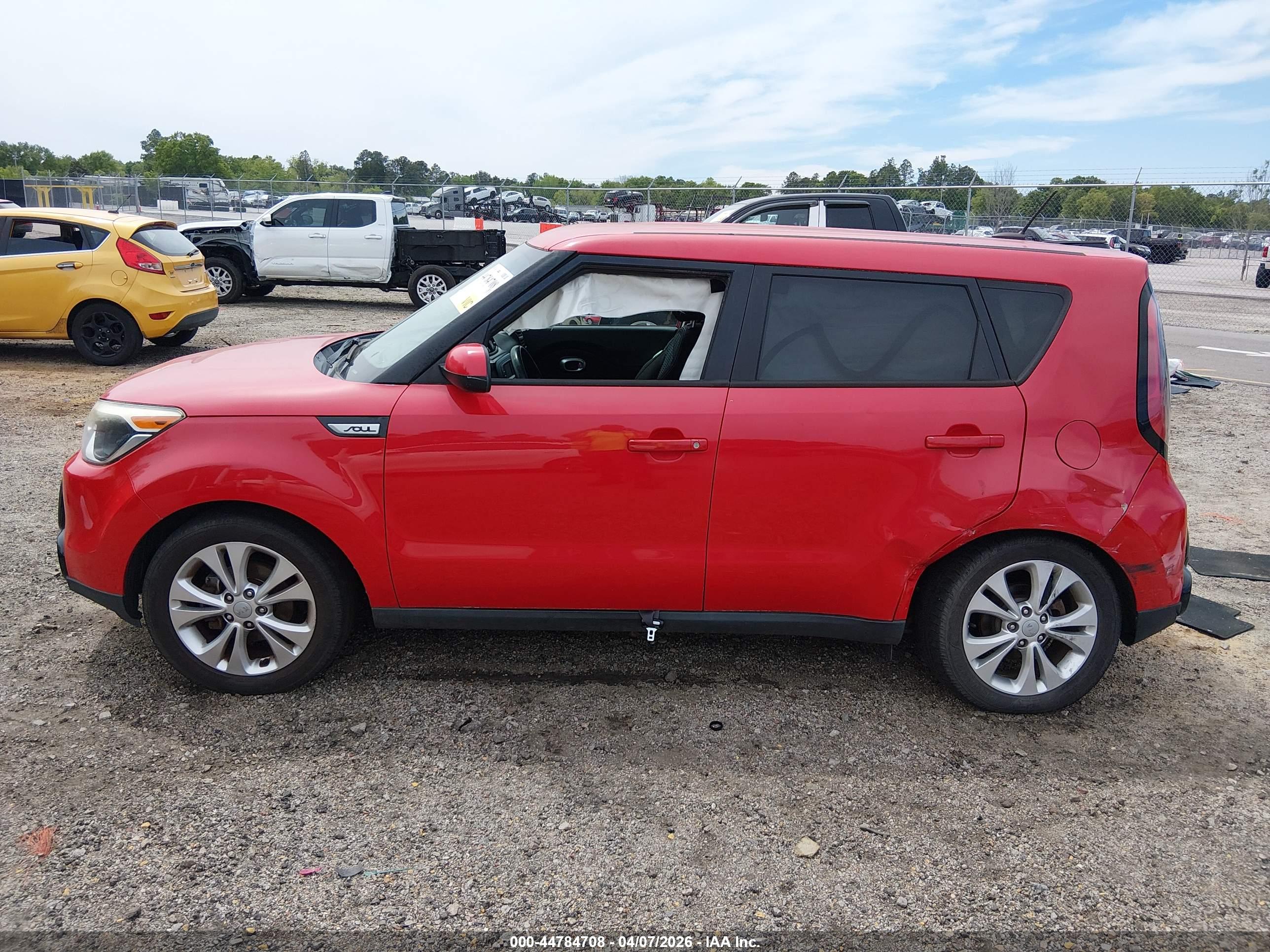 2016 KIA SOUL +