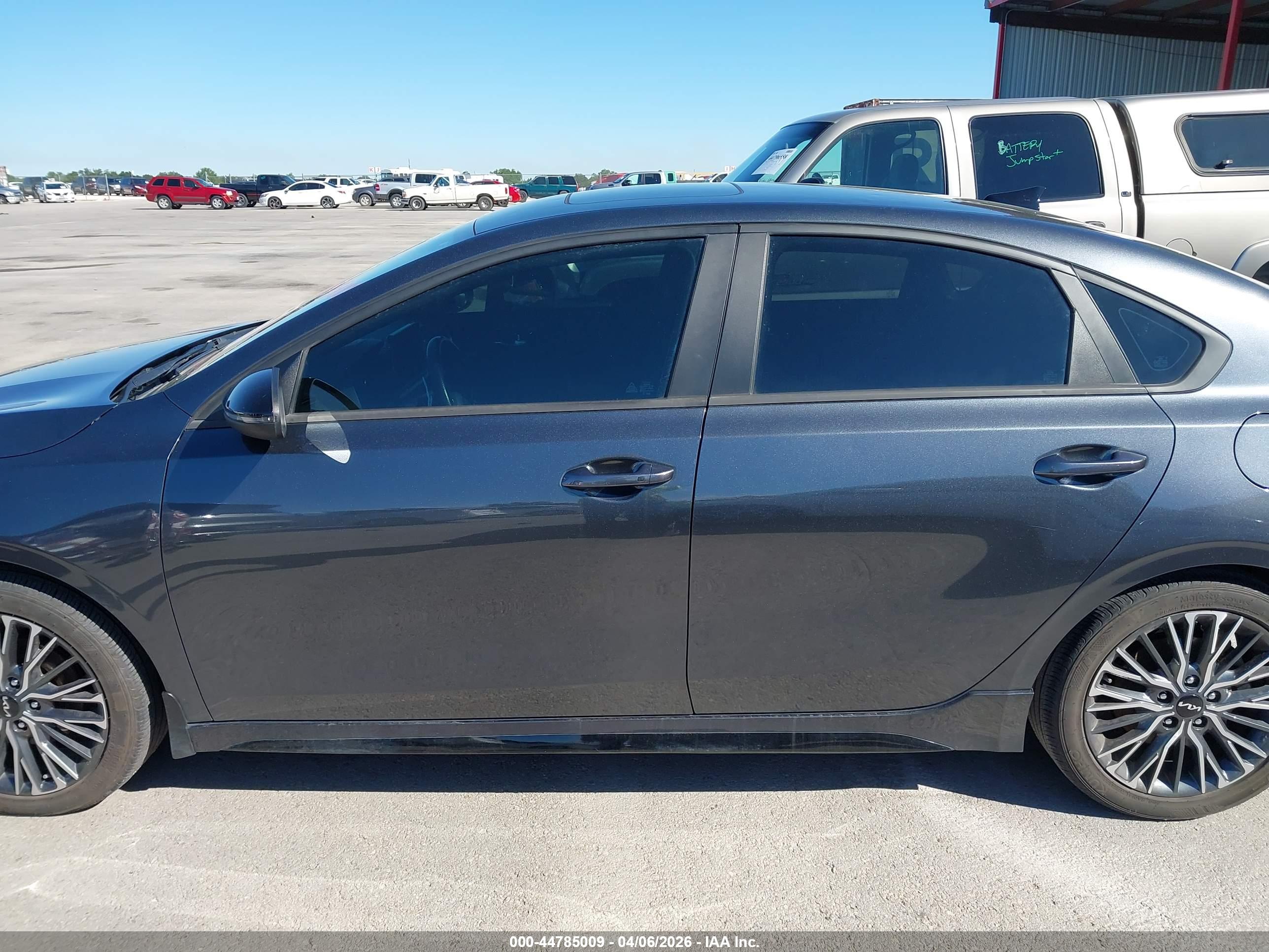 2024 KIA FORTE GT-LINE