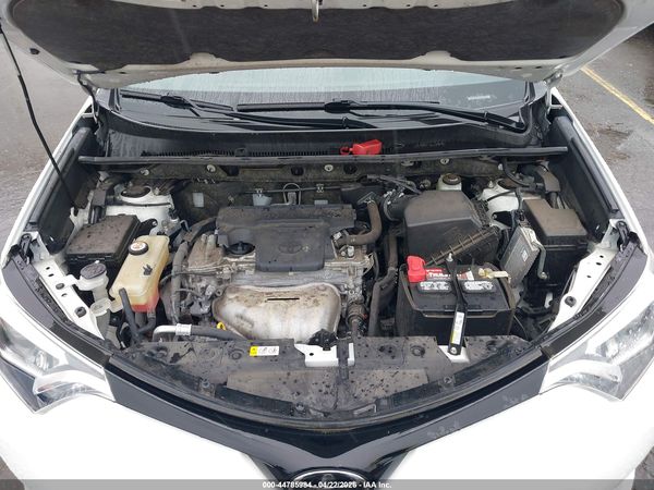 2018 TOYOTA RAV4 SE